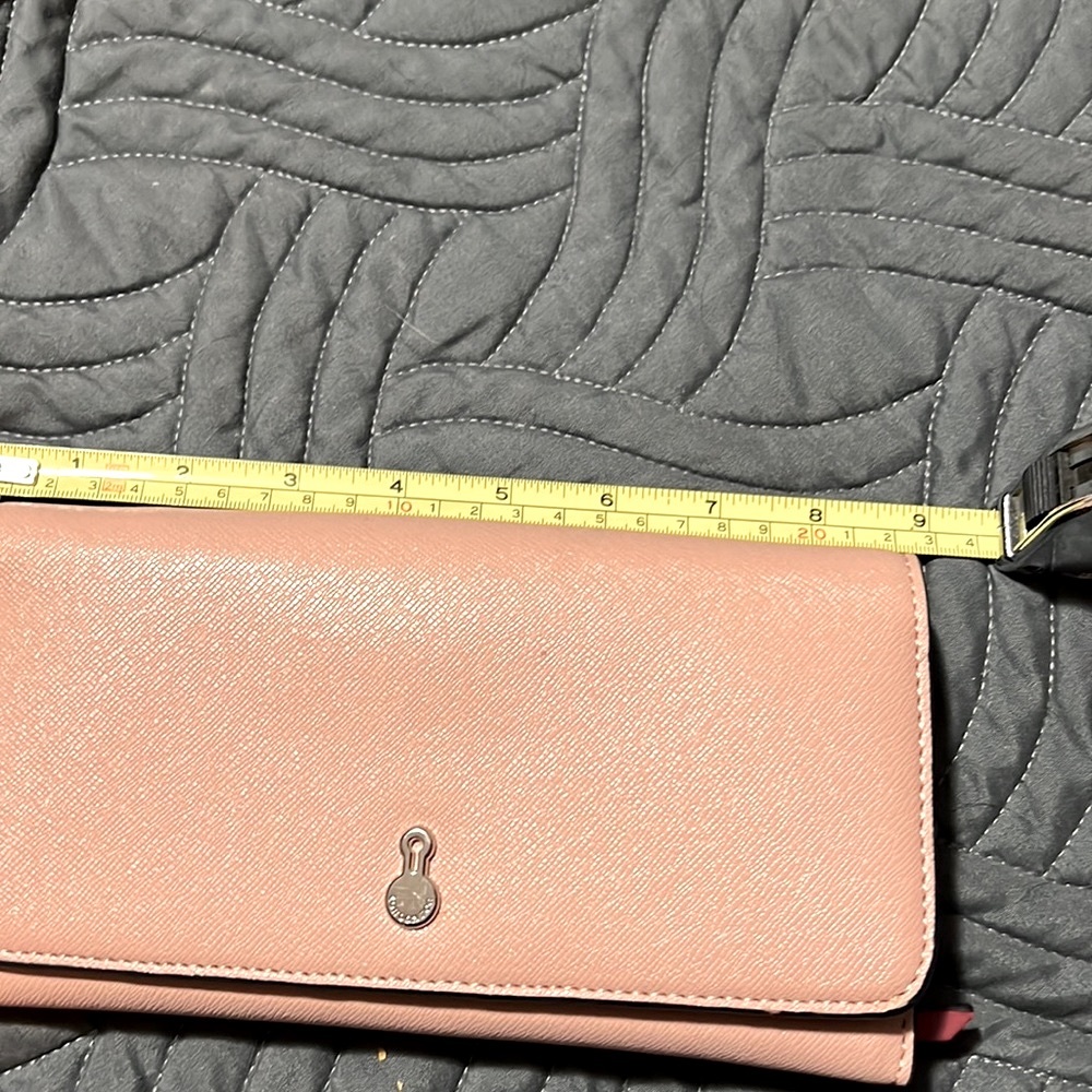 HOST PICK London Fog Dusty Pink Crossbody - Picture 7 of 8